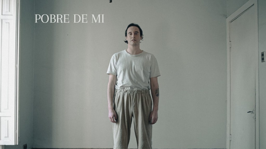 Ruffa debuta con «Pobre de Mí»: Perfomance de amor y&nbsp;danza