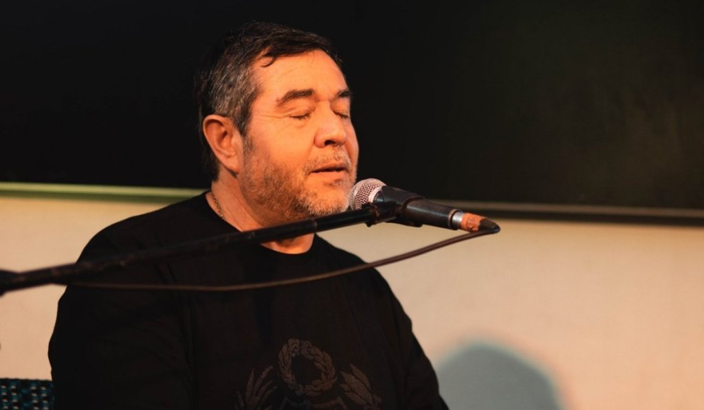 Música sin permiso, sin disculpas, sin frenos: «E.S.» del artista peruano Erus&nbsp;Símera