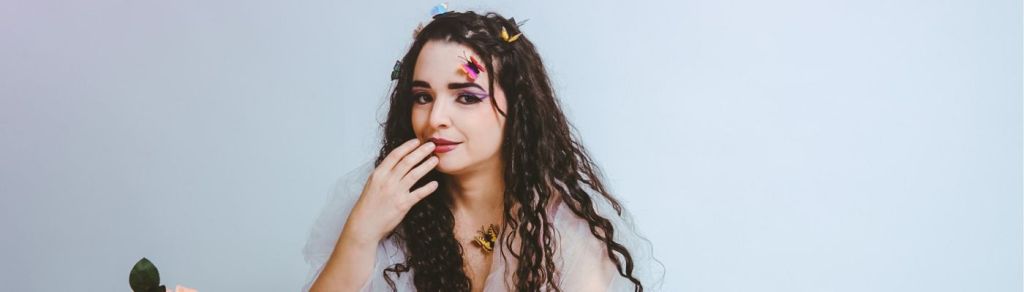 Milenaria Araucaria estrena «Besos», pop íntimo que celebra el amor&nbsp;cotidiano