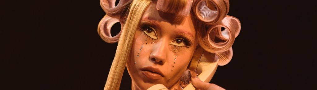 Suspiria y sus “Visiones”: un debut entre fantasía pop, sensualidad y cuento de hadas&nbsp;moderno