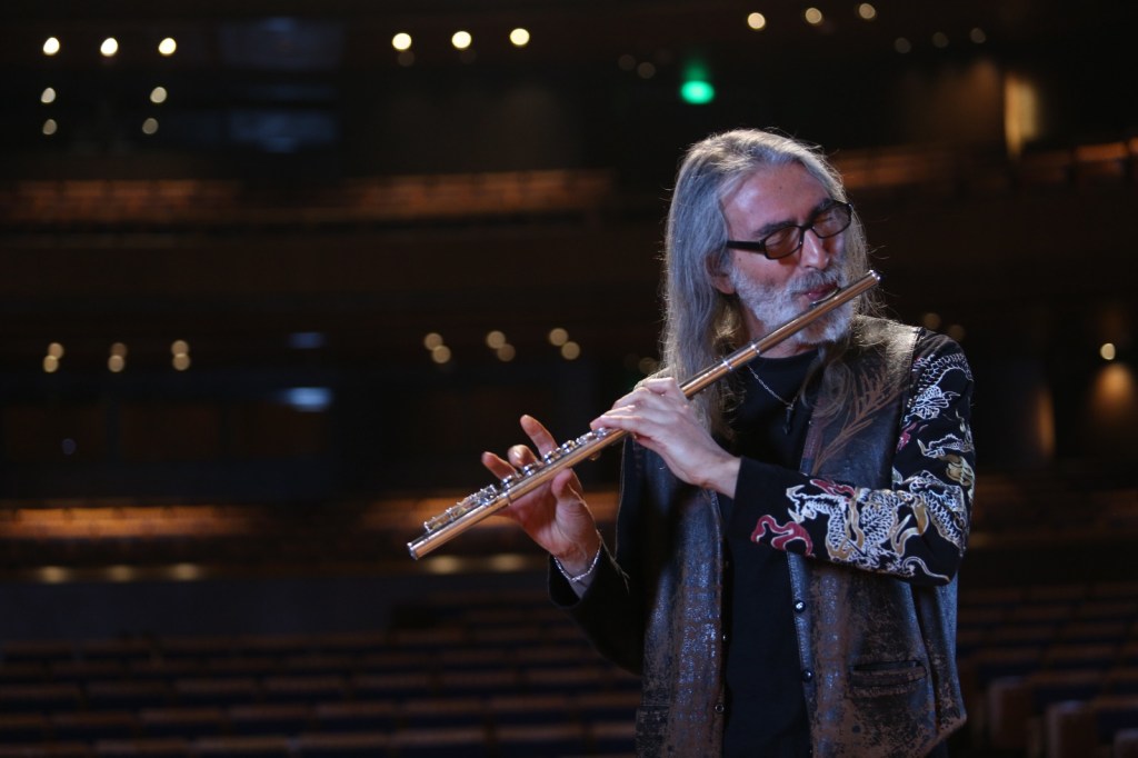 Cuatro décadas de inventiva: Tavo Castillo renueva su sonido en ‘Apus del&nbsp;Alma’