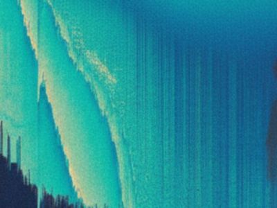 Volver desde la bruma: Coloresantos reaparece con “En la&nbsp;niebla”